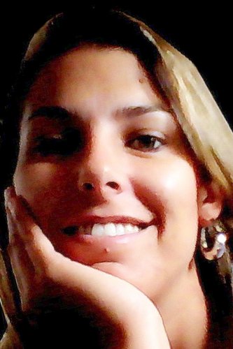 Sou uma pessoa alegre e de bem com a vida!!