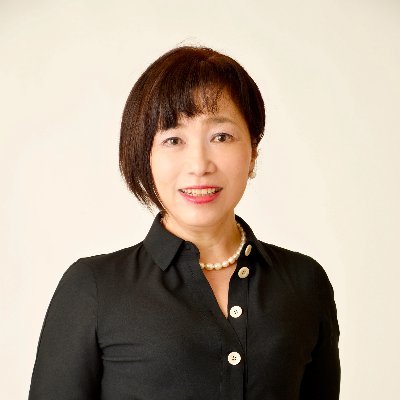 フリーライター これからの「弔いと葬送」のかたち 人生を旅する
日本葬送文化学会常任理事
葬祭カウンセラー
著書『葬儀から壊れていく家族』さくら舎
『絶縁家族終焉のときー試される「家族」の絆』さくら舎