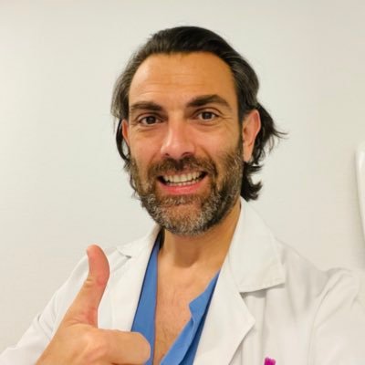 Ginecólogo. Especialista patología mamaria. Hospital Clínico San Carlos. Profesor asociado Complutense.