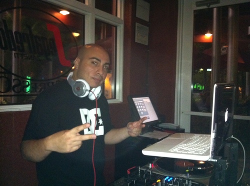 Project manager by day, superstar Open format DJ by night.  Check out http://t.co/bkYWPAOJOc for mixes and events