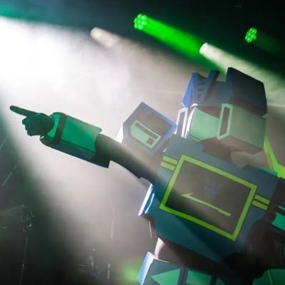 The BEST hype-bot for the BEST robot band in the universe... THE CYBERTRONIC SPREE!
