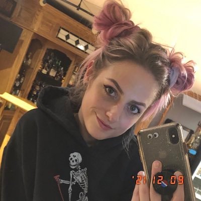 TaySteffan's profile picture. 🖤♋️✨