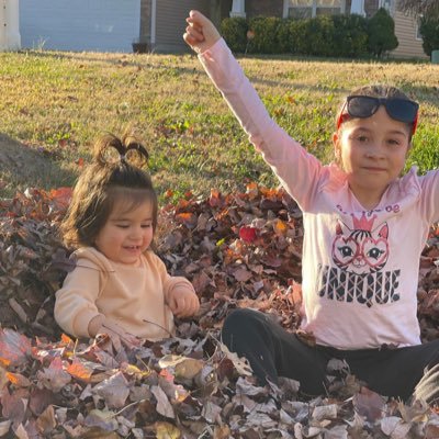 LauraZ51420's profile picture. 