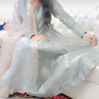 ہم نغمہ سرا کچھ غزلوں کے...🖤
ہم صورت گر کچھ خوابوں کے..💫