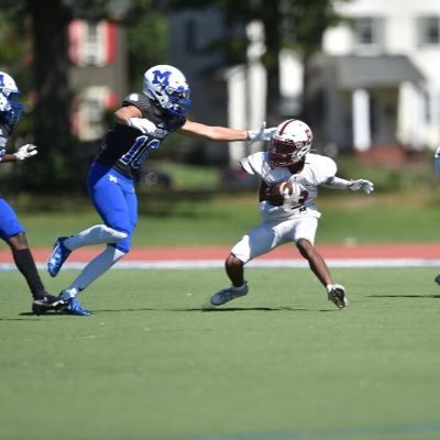 Bloomfield HS 22’ 🏈 DB @ Caldwell University 26’ jaycarolina12@gmail.com