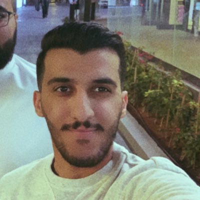 لكل شيء بديل آلآ آمي وآبي .. آللهم يسرلي بمآ يسعدني وآبعد عني مآيضرني .. 🙏🏼💙