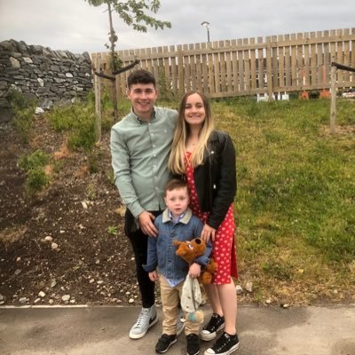 Stirling, Scotland📍 Student Primary Teacher👩‍🏫 Pole Fitness 🧚🏻‍♂️ DW & NW 👨‍👩‍👦❣️