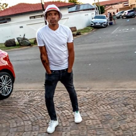 MpumiSijaji's profile picture. 