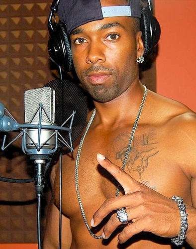 Hip-hop/Rap Artist, Fitness Freak, making sure what you see and hear is absolutely sexy! My new E.P. titled 4Play comming soon