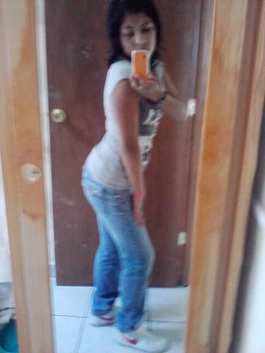 PhoOeethiix's profile picture. buuenooO pzz noo see soi una chika la cuual lee gusta teneer muuxos amiigOz ii amiigaz tengO uun gran nOviiO i estOi enamoraadaa m gusta la party...!