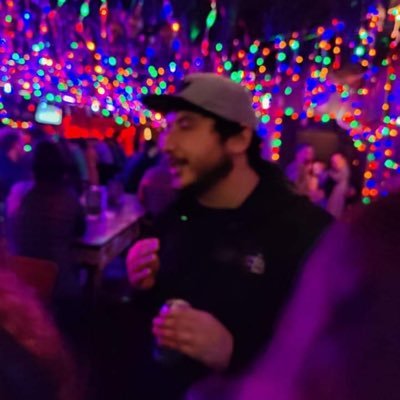 warblewobble's profile picture. A real life human