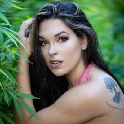 | 5’0” of B A D A S S | • Model •• Martial Artist •• Witch • Left Leaning Libertarian || ♉︎ || ENFJ || dog milf