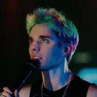 bretton 🌹 (@beetlejuice013) 's Twitter Profile Photo