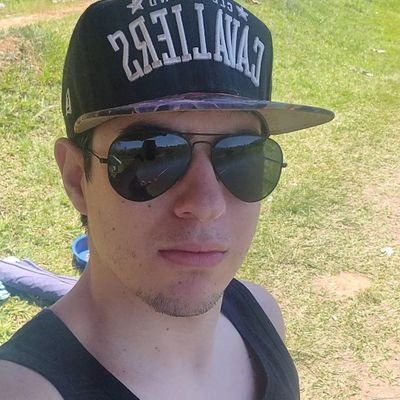 @TheOfficialA7X💀
@packers 🧀
@cavs 🏀
@fcbayern 🇩🇪⚽
@bruins🏒