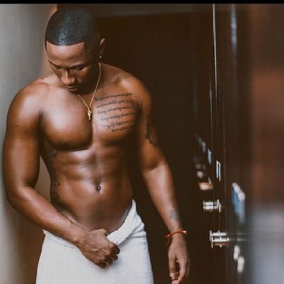 Love who you are @africa boy. Ishi maishaa yamkumpendezaa kila mtu pamojaa na Mungu ilii ujee kuishi vzr baadaee kama sio ww bas wanaooo ✌✊