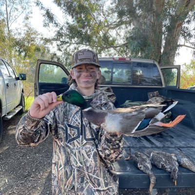 qthunter__'s profile picture. YouTube- Georgefamilyoutdoors plz sub~ Trump 2024
