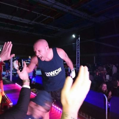 KevoVince's profile picture. Everyday bloke who loves his football and a beer with friends. Father of 3 amazing little geezers and 1 gorgeous step daughter.