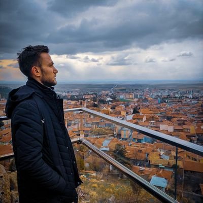 fatihceliktenn's profile picture. Architect