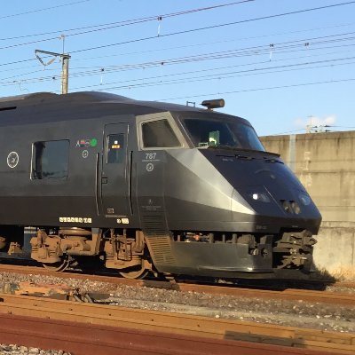 787_BMxx's profile picture. 九州在住の鉄道好きです。 よろしくお願いします。
タグ→ #TSUBAME_UNIVERSE,#AI_RailArt
各種リンク：https://t.co/wXpMs7YLxh