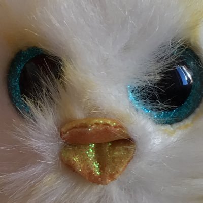 poppkornn's profile picture. ugh.