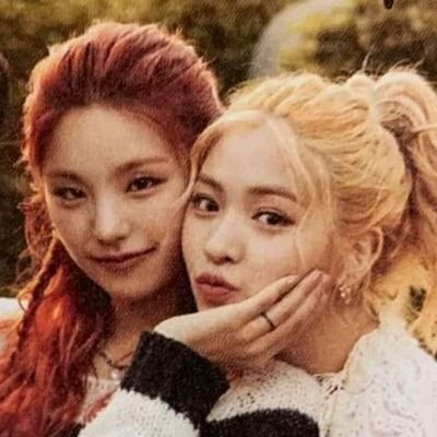 coconutteayaa's profile picture. loco for #ITZY