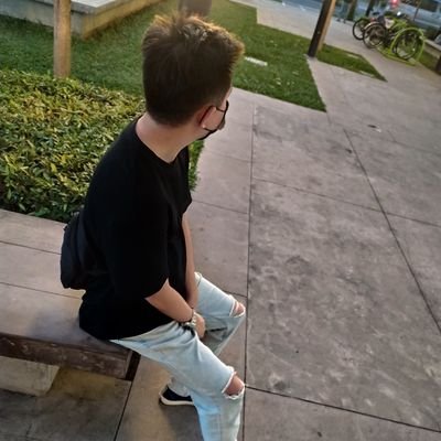 super_rowwwL's profile picture. Yo