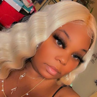Sc: Nikkahhboo .... Instagram : Melaninn.Muhnay