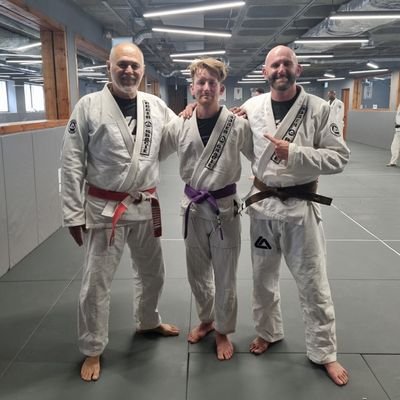 Veteran who served over 20 years with 1 RGJ and 2 Rifles. Swift and Bold.

3 Loves - Family, West Ham Utd and Brazilian Jiujitsu (Black Belt).