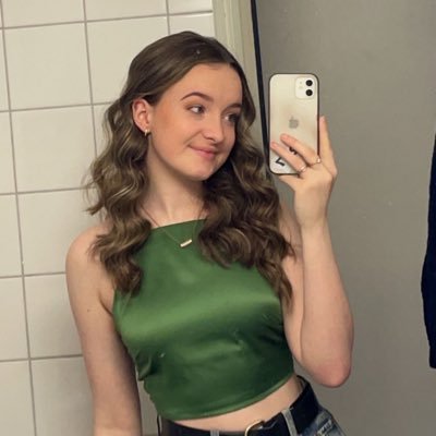 drewlmason's profile picture. amelia dimoldenberg lookalike