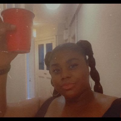 HappyShaauniiee's profile picture. 