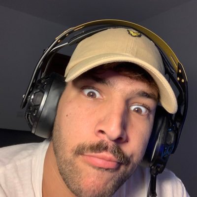 iCruzRamos's profile picture. 