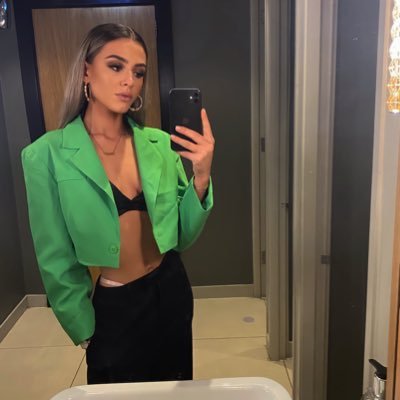 orlaiith's profile picture. pull up to my environment