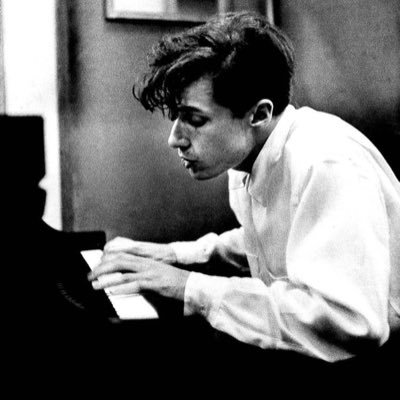 7rsof's profile picture. لاشي يُثير الأهتمام