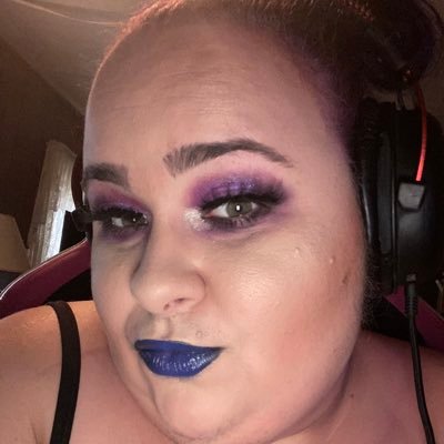 GrochowinaLiz's profile picture. Twitch: https://t.co/O7m0cSovIs