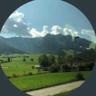 1Dwssr's profile picture. اللهم أرحم من أخذه الموت عنا، يارب أجعله يبتسم فرحًا في جنتك💔!„