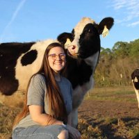 Emily Lindner (@emilylindnere) 's Twitter Profile Photo