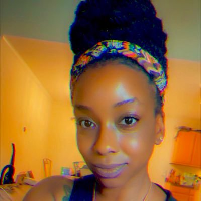 teacher by day 🍎 | dev by night ⚛️ | coffee enthusiast ☕️ | gamer 🎮 | movies + tv 📺 | multipotentialite | #blacktechtwitter #100Devs #womenintech