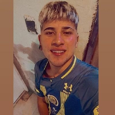¡Vive alegre y a lo loco, que la vida dura poco!