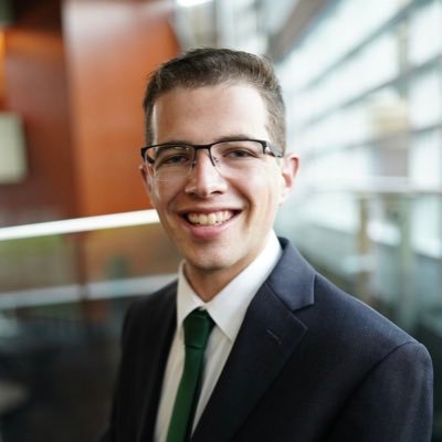 DaronMitchner's profile picture. Sports. Stats. Sleep. Repeat. • UNC Alum • @USFVinikMBA