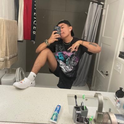 Mexinaco 🤪. Yo soy el percebe más FEO. 😎 Yucateco, gastrónomo, cocinero🔪🔥 👹Cáncer ♋️ Más vale cholo que mal acompañado. Ça va?