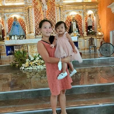 LynPanganiban5's profile picture. Maliit at mataba.with two kids