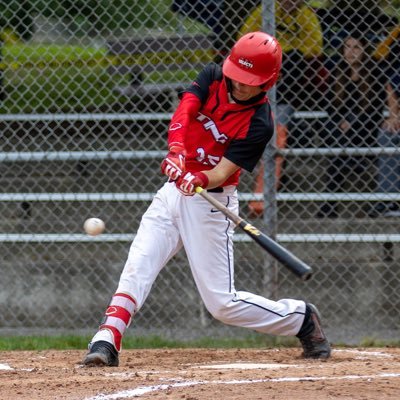Class of 2020-committed to Seneca College. 6Ft - 165lbs. 2B/SS, Utility, Throw right Bat left.@Windsorselects #5 @SenecaSting #35