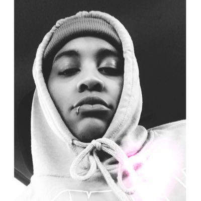 middlek1d's profile picture. Follow me if I'm wrong, but didn't we meet on the moon¿