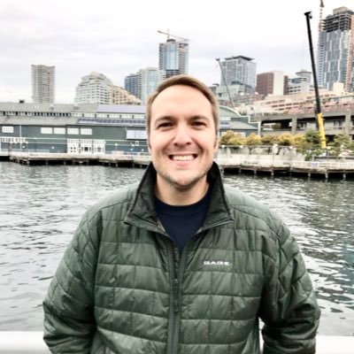 Christian..Husband of the most beautiful woman in the world.. Father to 4 wonderful kids.lover of all things tech! PNW Native!😀📱☎️💻