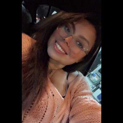 Dog Mom 🐾🐾 | Cat Mom 🐾 | ⚯͛ △⃒⃘ |     ♎︎ ☼ 𝔸𝕟𝕕 ☽ ♏︎↑