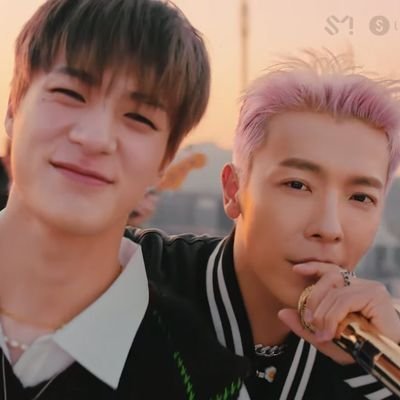 ravenrainwolf's profile picture. I'm the Savior of plushies!🥰🥰🥰🥰