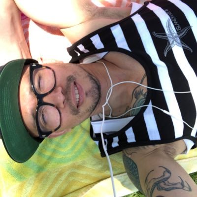 Logro22's profile picture. 5’6 muscular Asian