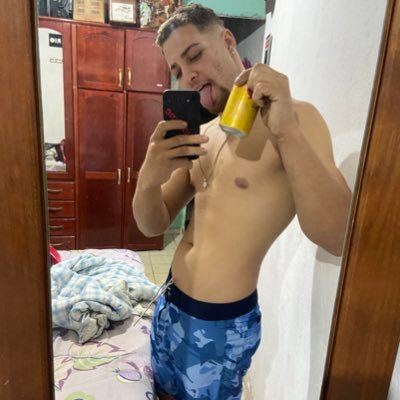 Alisoncsr4's profile picture. vivendo e melhorando a cada dia.