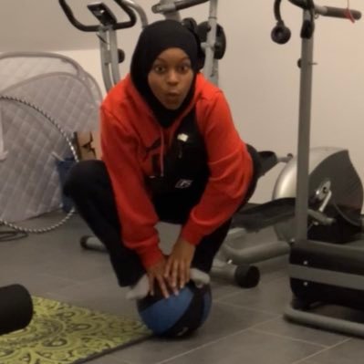 nayuhpayuh's profile picture. Amifromtheblock/asvpamina stan account.