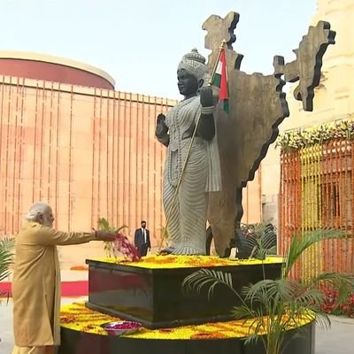 mayank__811's profile picture. क्या हार में, क्या जीत में, किंचित नहीं भयभीत मैं।
कर्तव्य पथ पर जो मिला, यह भी सही, वह भी सही।।
-शिवमंगल सिंह सुमन